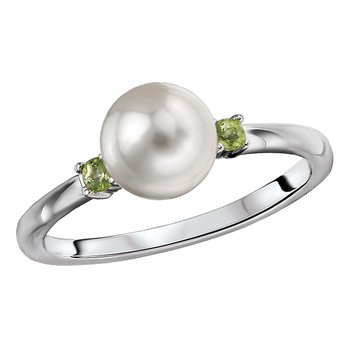 Ladies Fashion Pearl Ring