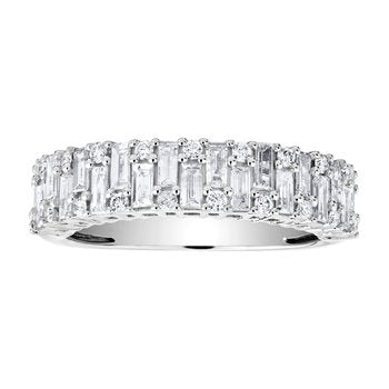14K White Gold Baguette and Round Prong Set Diamond Ring 0.75 Ctw