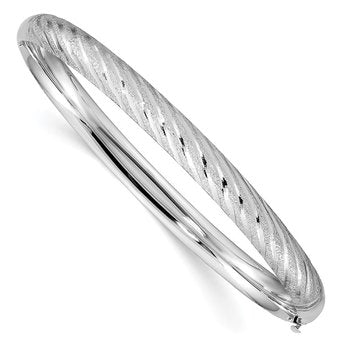 14k White Gold Polished Textured Diamond-cut 6.20mm Twisted Hinged Oval Bangle Bracelet