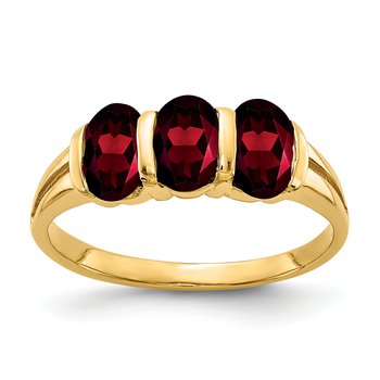 14k 6x4mm Oval Garnet ring