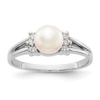 14k White Gold 6mm FW Cultured Pearl VS Diamond ring
